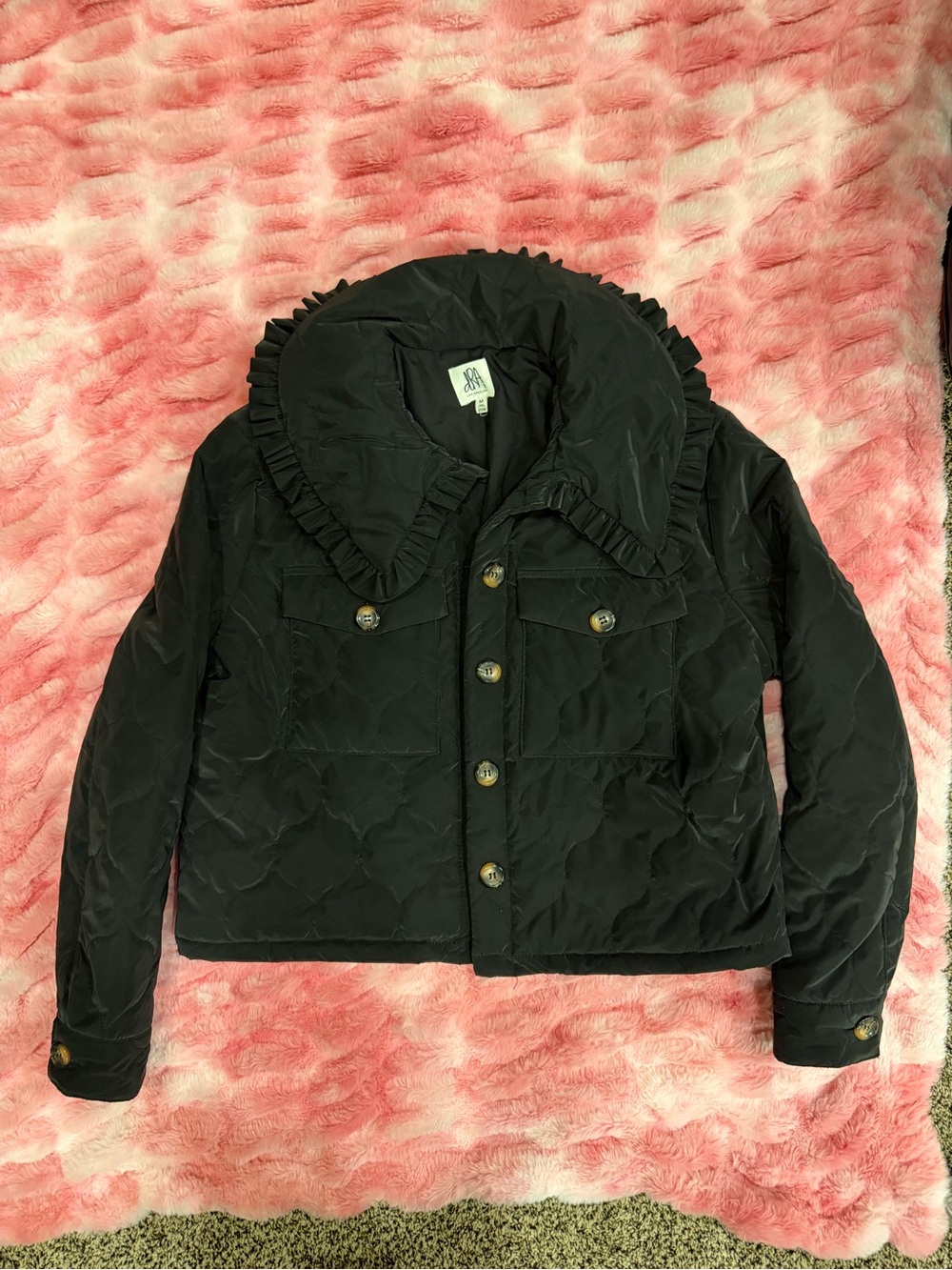 dRA Ruffled Collar Quilted Jacket - Black